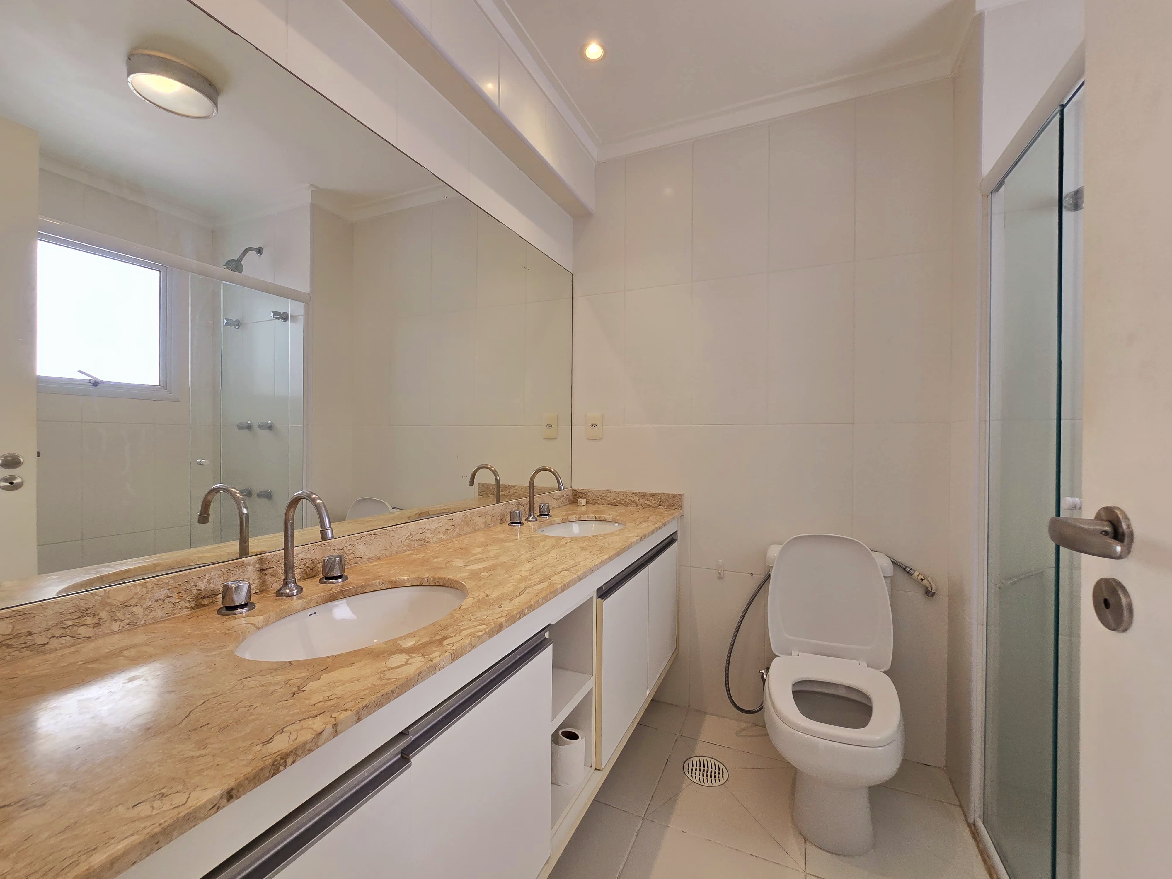 Imagem Apartamento com 4 Quartos à Venda, 204 m² em Boqueirão - Santos