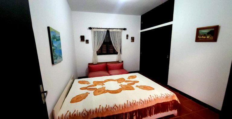 Imagem Chácara com 5 Quartos à Venda, 299 m² em  - Petrópolis