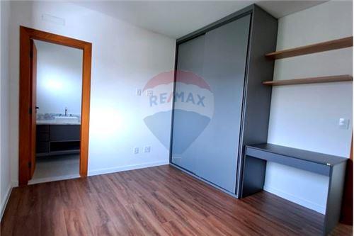 Imagem Casa de Condomínio com 2 Quartos à Venda, 315 m²em Condomínio Residencial Monte Carlo - São José dos Campos