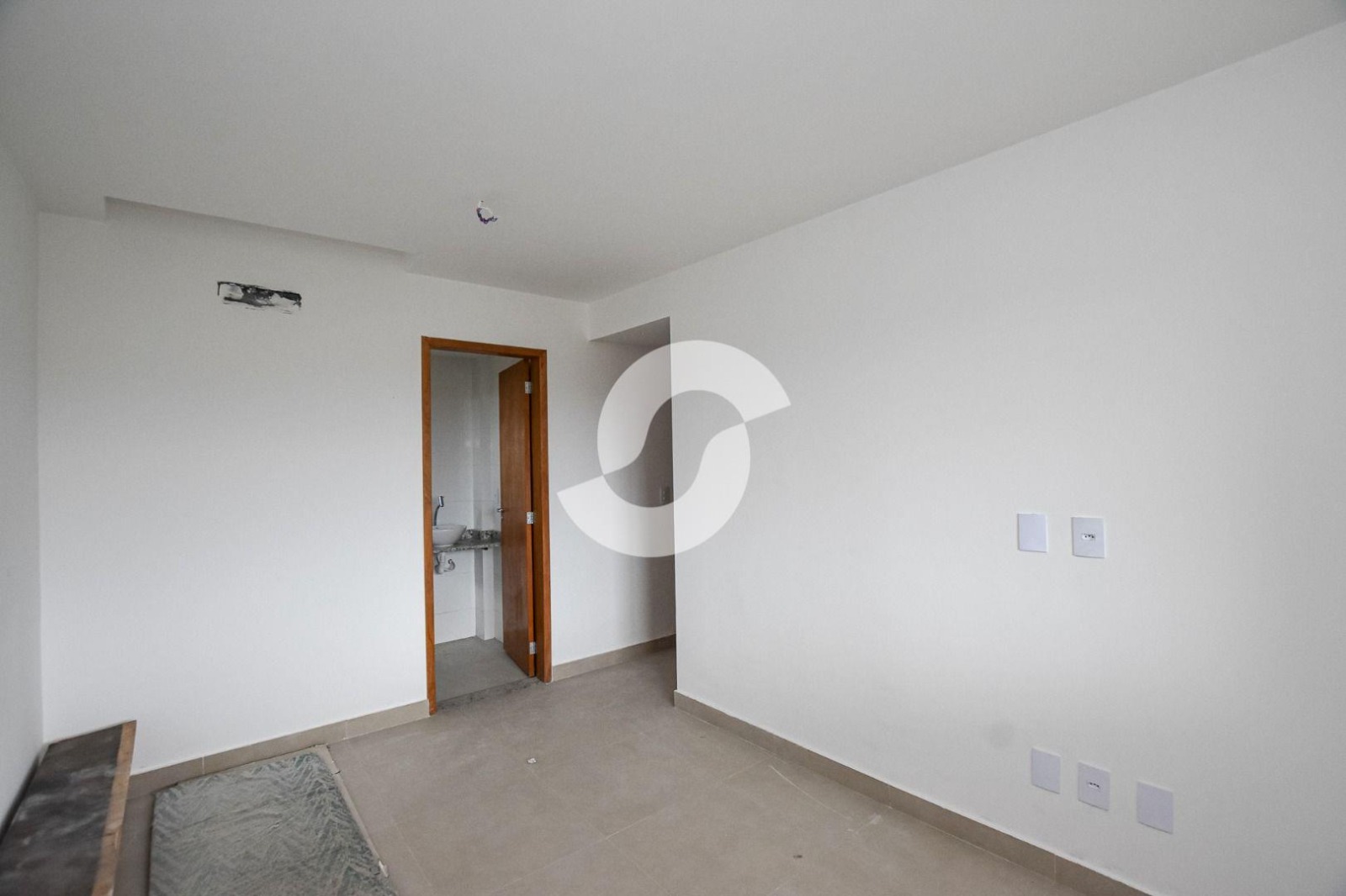 Imagem Apartamento com 2 Quartos à Venda, 78 m² em Piratininga - Niterói Imagem Apartamento com 2 Quartos à Venda, 78 m² em Piratininga - Niterói