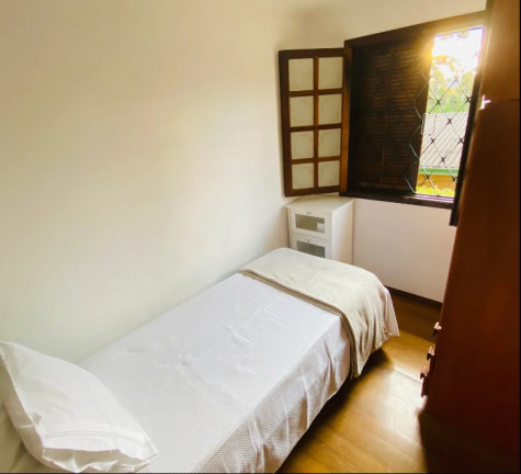 Imagem Casa com 3 Quartos à Venda, 1.000 m² em Capivari - Campos do Jordão