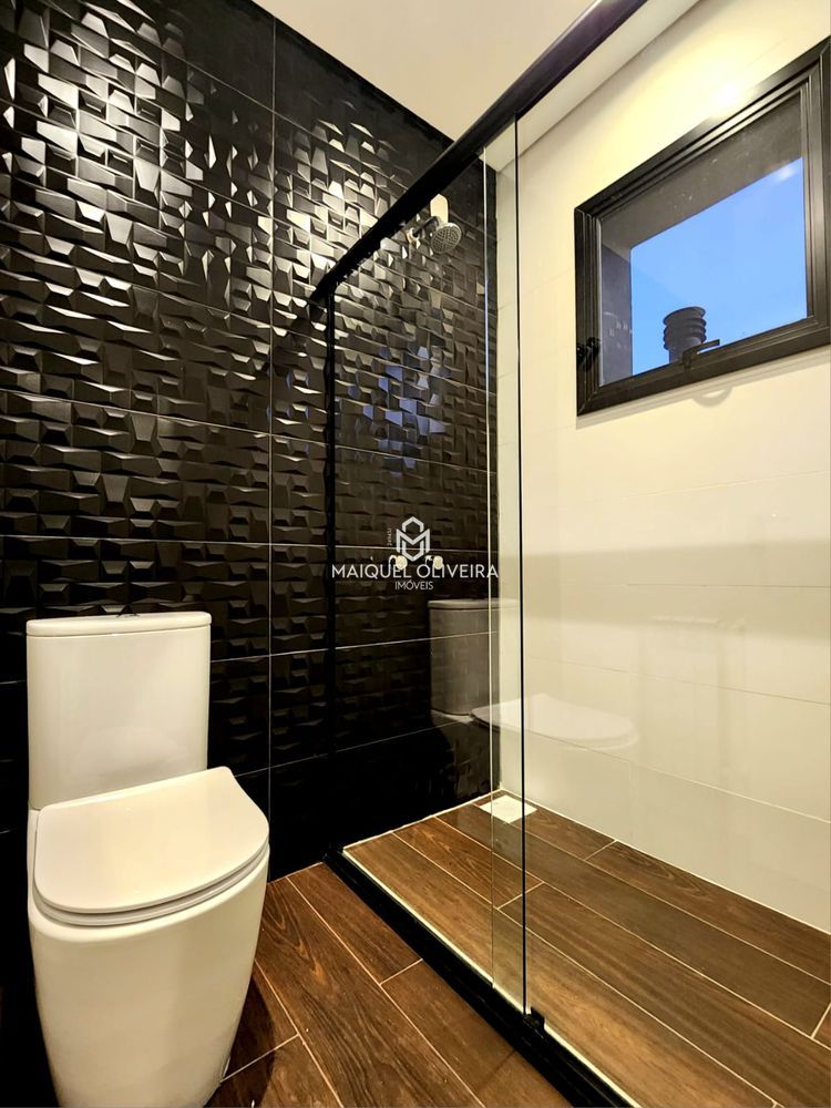 Imagem Casa de Condomínio com 3 Quartos para Alugar, 300 m²em Tomazetti - Santa Maria Imagem Casa de Condomínio com 3 Quartos para Alugar, 300 m²em Tomazetti - Santa Maria