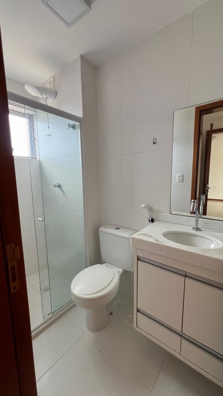 Imagem Apartamento com 2 Quartos à Venda, 70 m²em Buraquinho - Lauro de Freitas