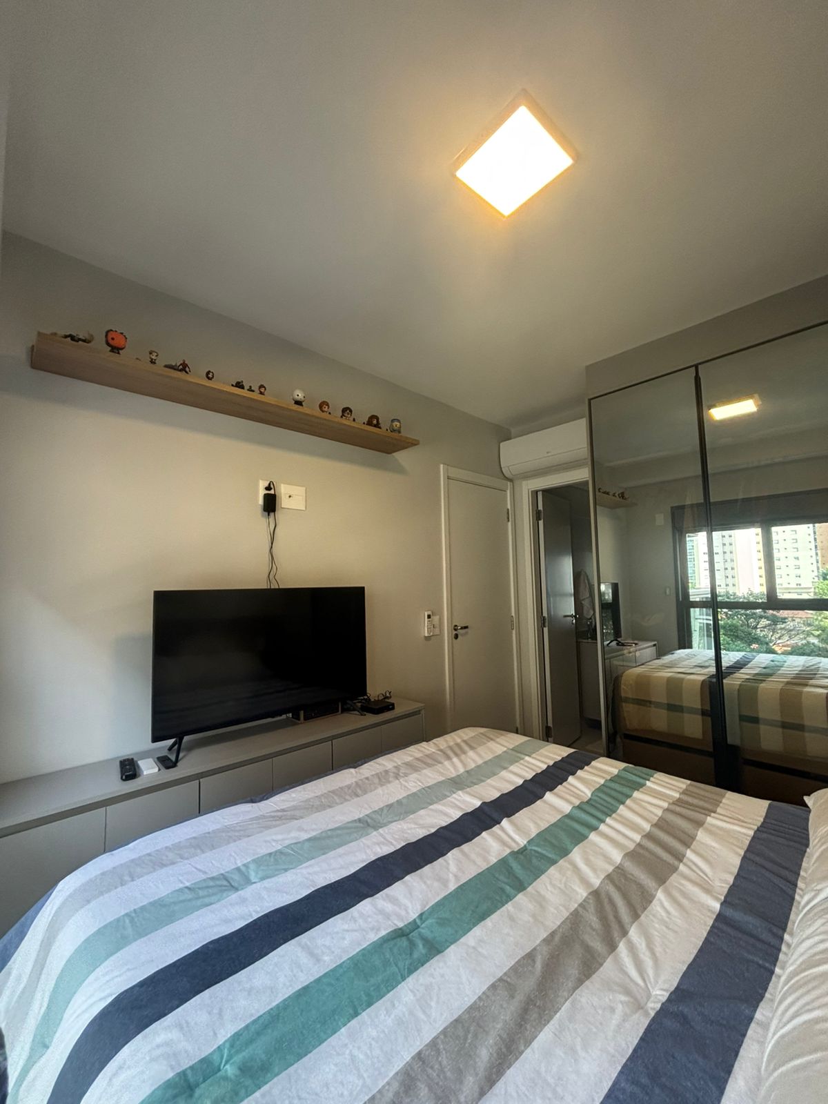 Imagem Apartamento com 1 Quarto à Venda, 50 m² em Jardim das Acácias - São Paulo