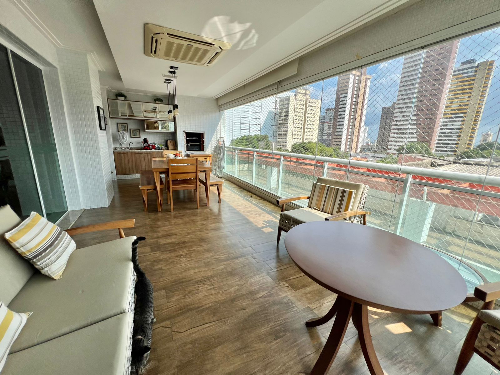 Imagem Apartamento com 3 Quartos à Venda, 174 m²em São Brás - Belém Imagem Apartamento com 3 Quartos à Venda, 174 m²em São Brás - Belém