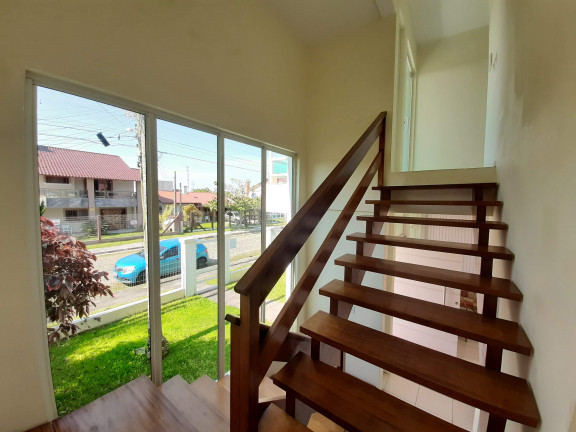 Imagem Casa com 5 Quartos à Venda, 200 m² em Capão Novo Posto 04 - Capão Da Canoa Imagem Casa com 5 Quartos à Venda, 200 m² em Capão Novo Posto 04 - Capão Da Canoa