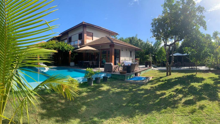 Imagem Casa com 5 Quartos à Venda, 320 m² em Praia do Forte - Mata de São João Imagem Casa com 5 Quartos à Venda, 320 m² em Praia do Forte - Mata de São João