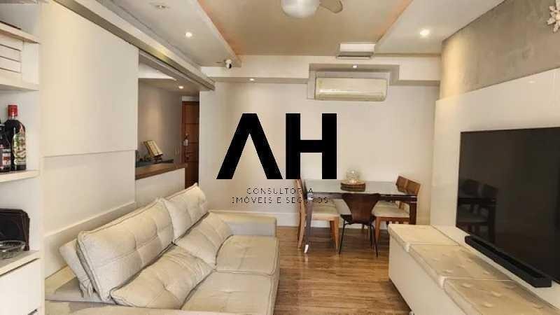 Imagem Apartamento com 3 Quartos à Venda, 96 m²em Santa Rosa - Niterói
