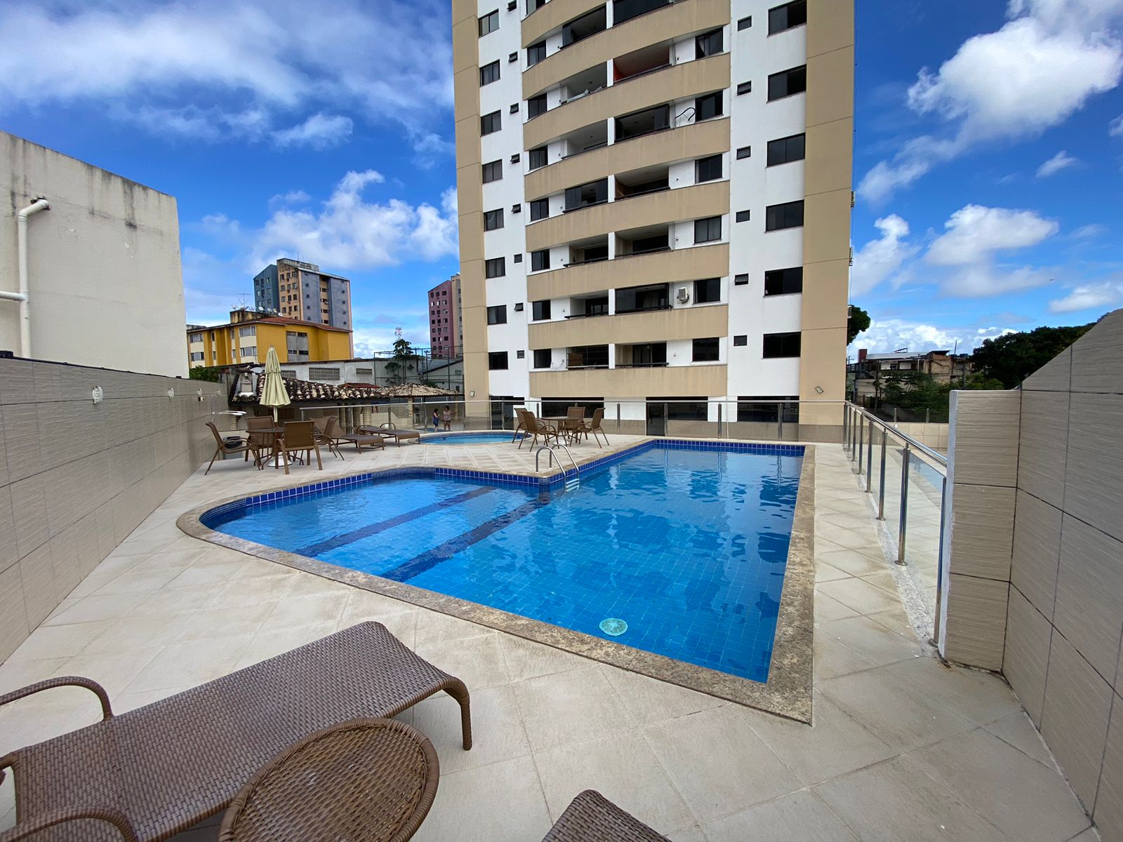 Imagem Apartamento com 3 Quartos à Venda, 83 m² em Resgate - Salvador
