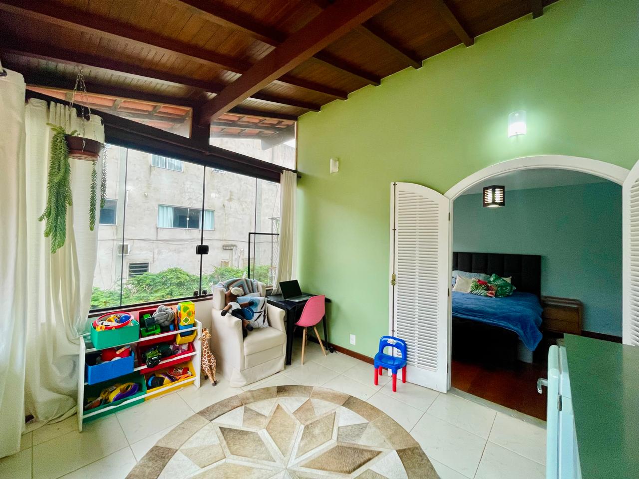 Imagem Casa com 6 Quartos à Venda, 262 m²em Albuquerque - Teresópolis Imagem Casa com 6 Quartos à Venda, 262 m²em Albuquerque - Teresópolis