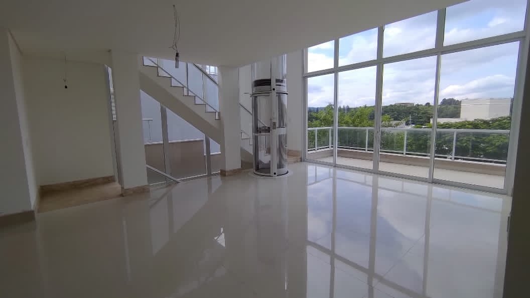 Imagem Casa com 4 Quartos à Venda, 430 m²em Alphaville - Santana de Parnaíba Imagem Casa com 4 Quartos à Venda, 430 m²em Alphaville - Santana de Parnaíba