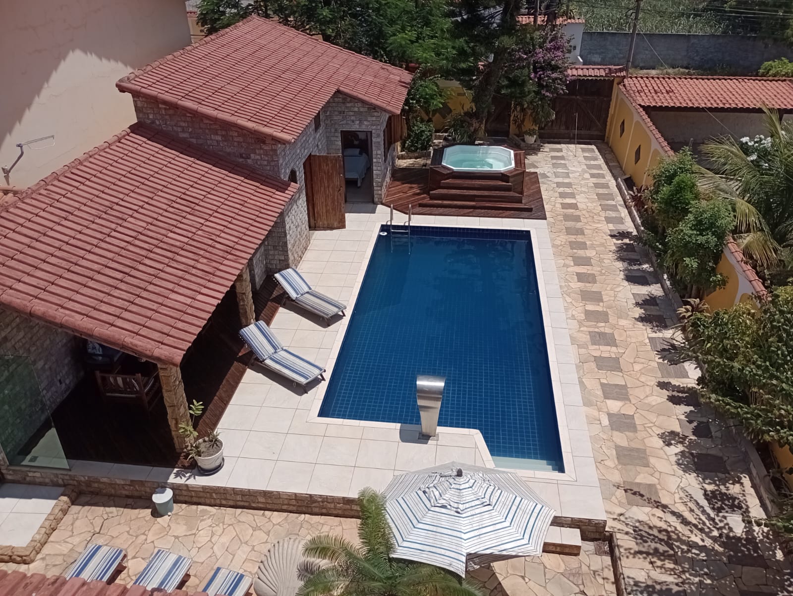 Imagem Casa com 4 Quartos à Venda, 402 m² em Jardim Atlântico Central (Itaipuaçu) - Maricá