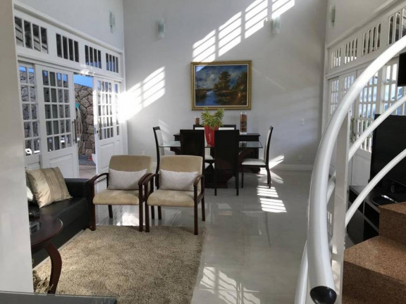 Imagem Casa com 4 Quartos à Venda, 300 m² em Freguesia (Jacarepaguá) - Rio de Janeiro Imagem Casa com 4 Quartos à Venda, 300 m² em Freguesia (Jacarepaguá) - Rio de Janeiro