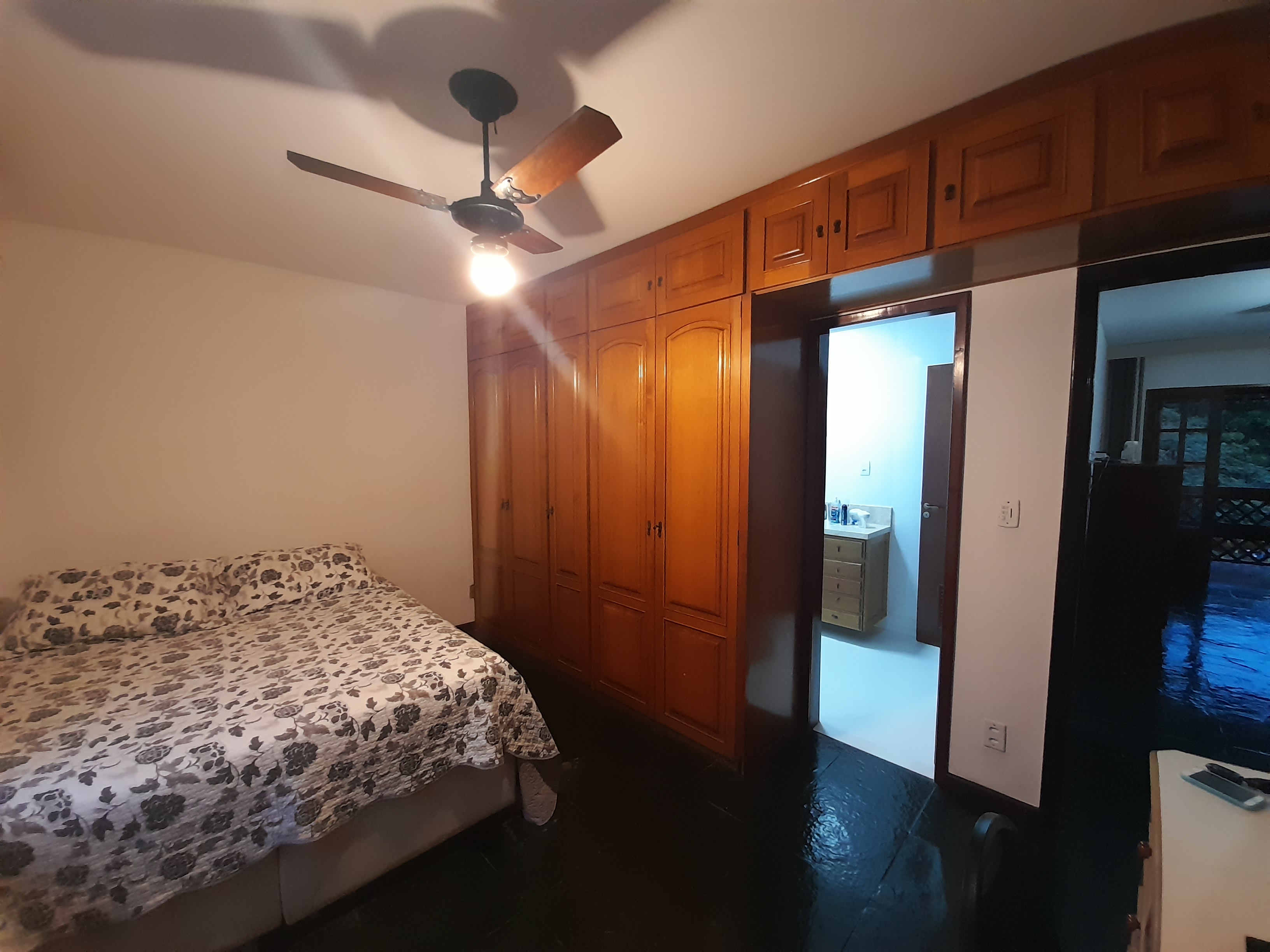 Imagem Casa de Condomínio com 4 Quartos à Venda, 261 m²em Freguesia (Jacarepaguá) - Rio de Janeiro Imagem Casa de Condomínio com 4 Quartos à Venda, 261 m²em Freguesia (Jacarepaguá) - Rio de Janeiro