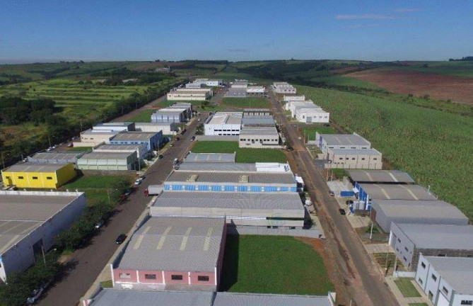 Imagem Galpão à Venda ou Locação, 400 m²em Centro Industrial de Limeira - CIL - Limeira Imagem Galpão à Venda ou Locação, 400 m²em Centro Industrial de Limeira - CIL - Limeira