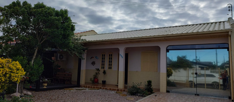 Imagem Casa com 4 Quartos à Venda, 130 m² em Balneário Rincão - Içara Imagem Casa com 4 Quartos à Venda, 130 m² em Balneário Rincão - Içara