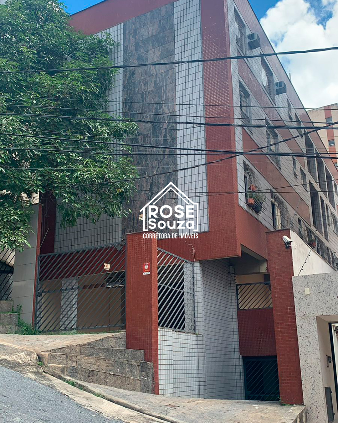Imagem Apartamento com 3 Quartos à Venda, 136 m²em Santo Antônio - Belo Horizonte Imagem Apartamento com 3 Quartos à Venda, 136 m²em Santo Antônio - Belo Horizonte
