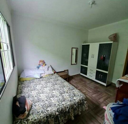 Imagem Sobrado com 5 Quartos à Venda, em Jardim Roberto - Osasco Imagem Sobrado com 5 Quartos à Venda, em Jardim Roberto - Osasco