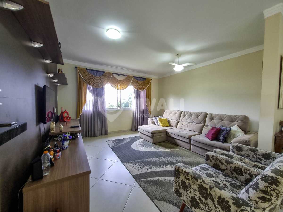 Imagem Casa de Condomínio com 2 Quartos à Venda, 249 m²em Parque São Gabriel - Itatiba