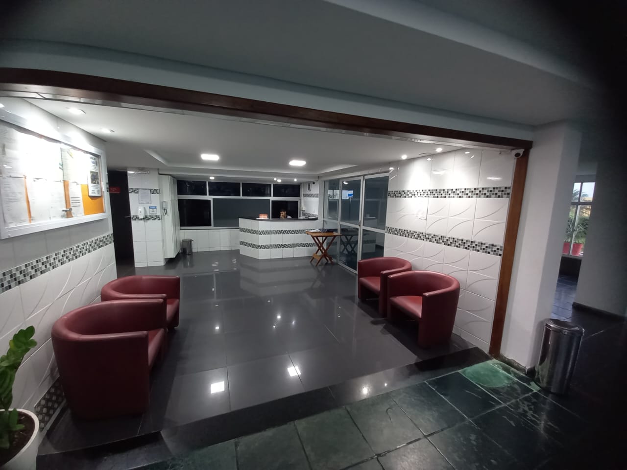Imagem Apartamento com 2 Quartos à Venda, 54 m²em Saboeiro - Salvador