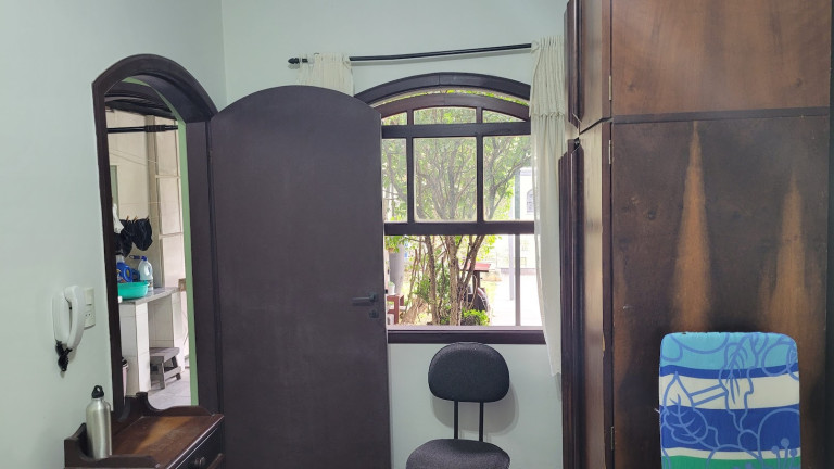 Imagem Casa com 4 Quartos à Venda, 220 m² em Vila Assunção - Santo André