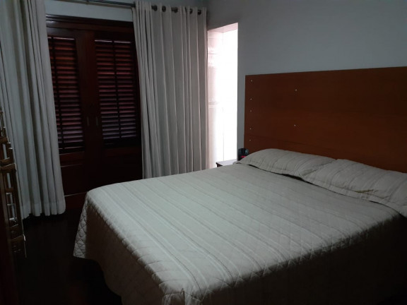 Imagem Casa com 3 Quartos à Venda, 204 m² em Vila Nogueira - Diadema Imagem Casa com 3 Quartos à Venda, 204 m² em Vila Nogueira - Diadema