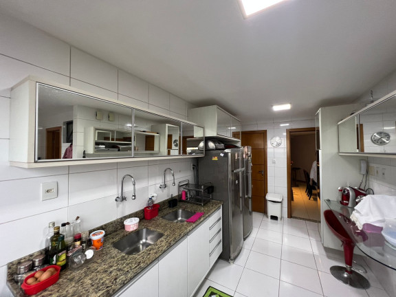 Imagem Apartamento com 4 Quartos à Venda, 260 m² em Umarizal - Belém