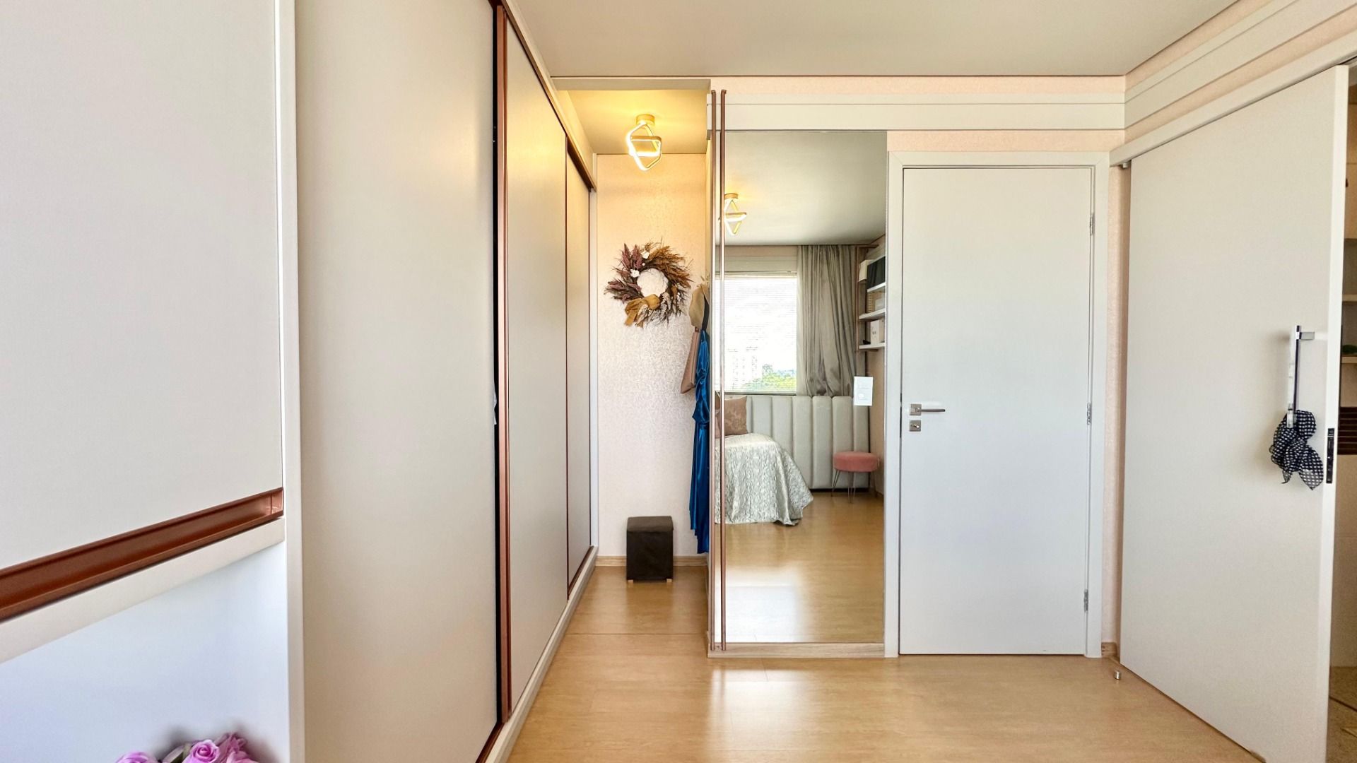 Imagem Apartamento com 3 Quartos à Venda, 215 m²em Bela Suiça - Londrina
