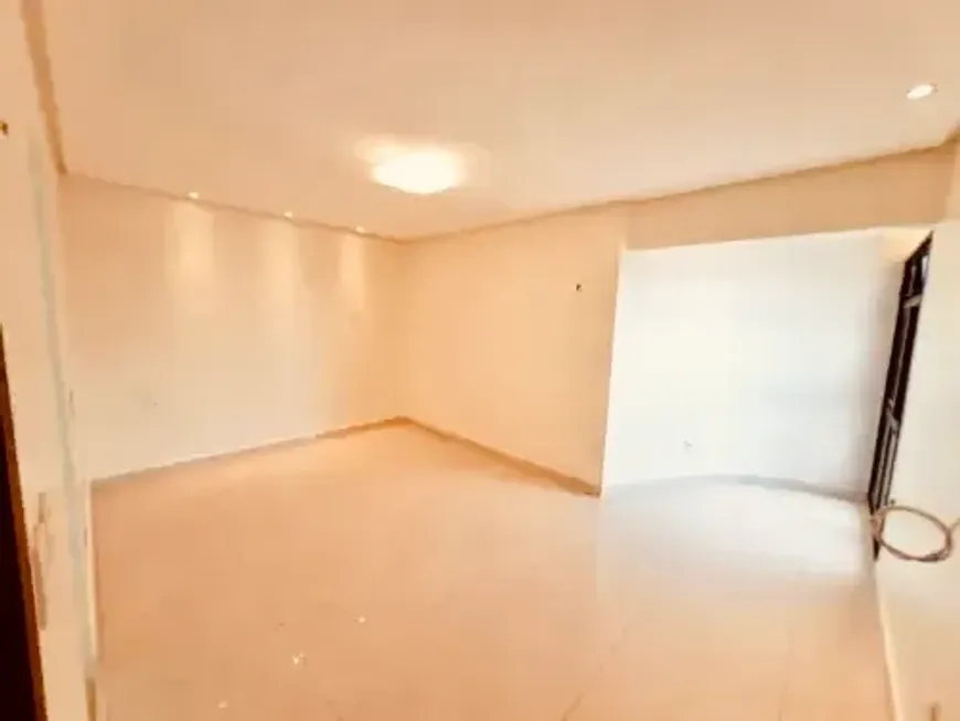 Imagem Apartamento com 3 Quartos à Venda, 117 m² em Lagoa Nova - Natal Imagem Apartamento com 3 Quartos à Venda, 117 m² em Lagoa Nova - Natal