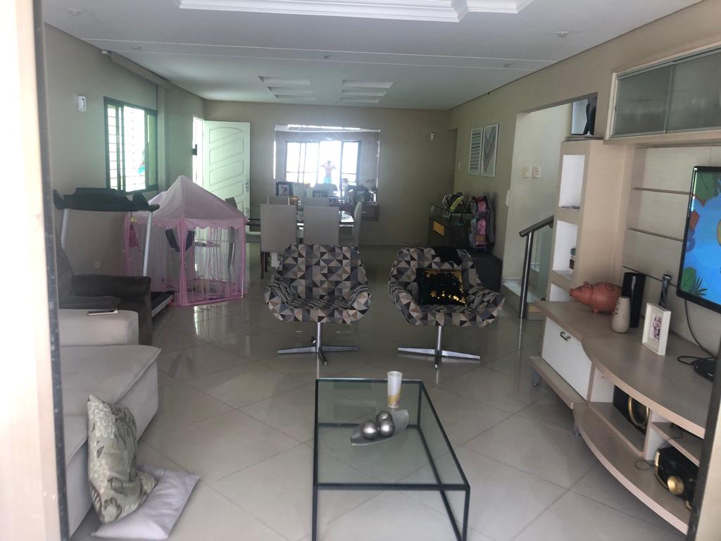 Imagem Casa com 4 Quartos à Venda, 400 m²em Piedade - Jaboatão dos Guararapes