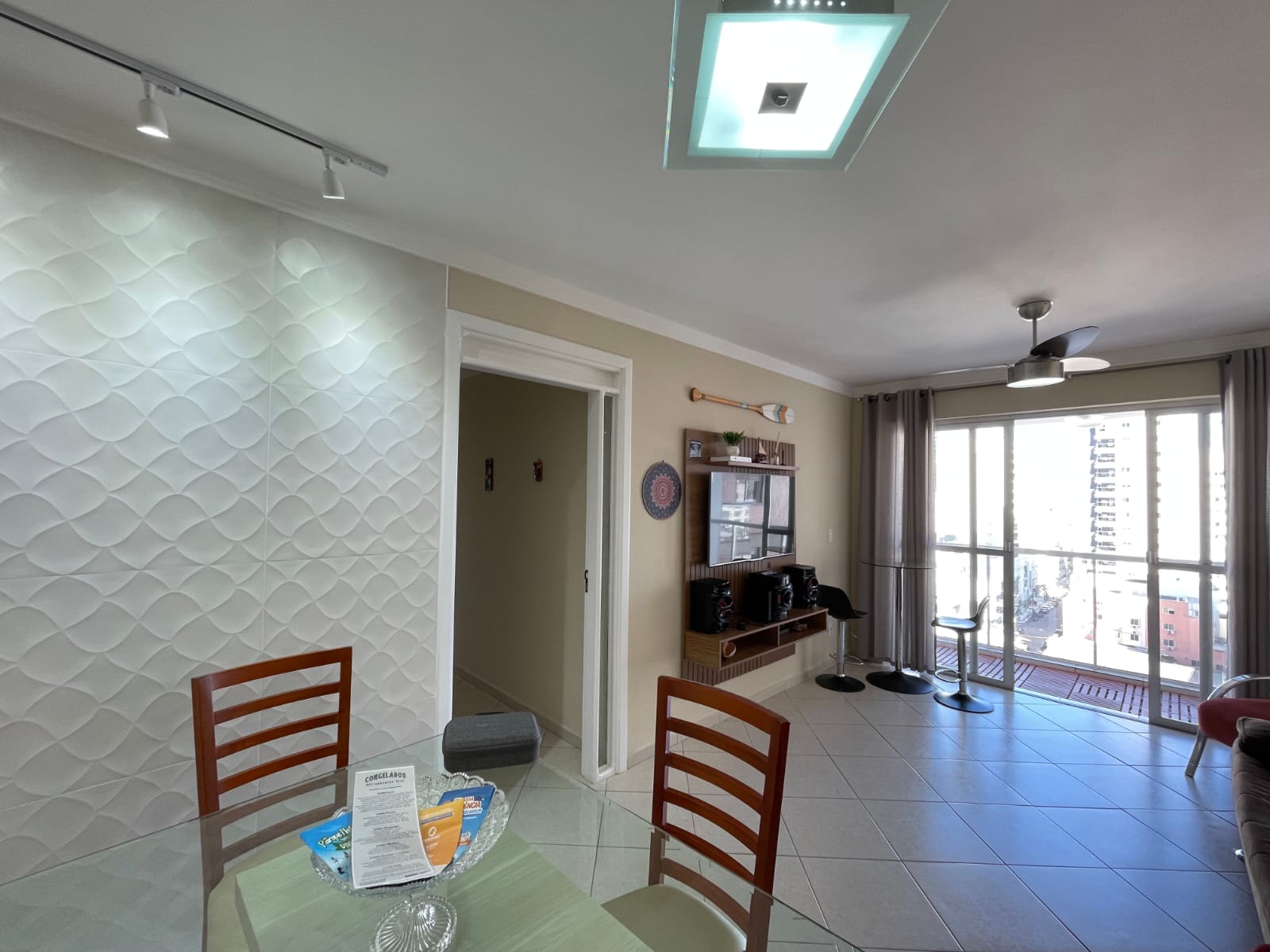 Imagem Apartamento com 2 Quartos à Venda, 99 m²em Centro - Balneário Camboriú