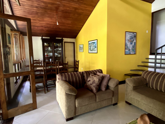 Imagem Casa de Condomínio com 4 Quartos à Venda, 250 m² em Maria Paula - Niterói