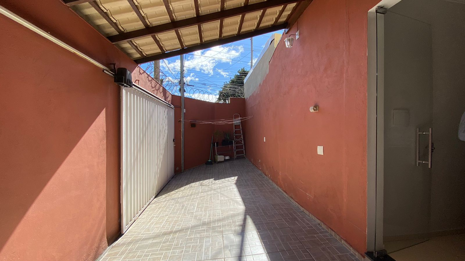 Imagem Casa com 3 Quartos à Venda, 107 m²em Parque Duval de Barros - Contagem