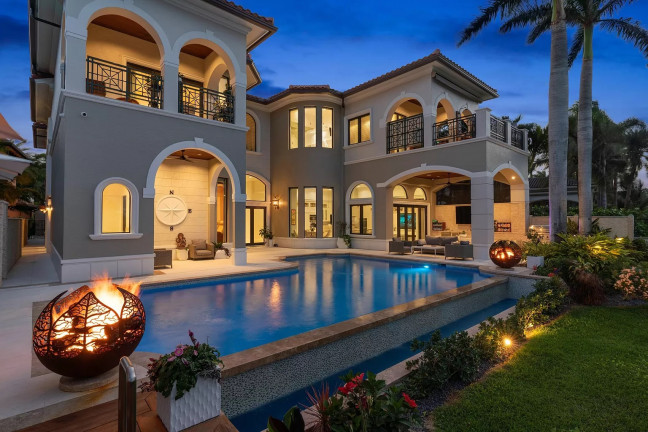 Imagem Casa com 6 Quartos à Venda ou Locação, 2.000 m²em Alphaville Residencial Dois - Barueri Imagem Casa com 6 Quartos à Venda ou Locação, 2.000 m²em Alphaville Residencial Dois - Barueri