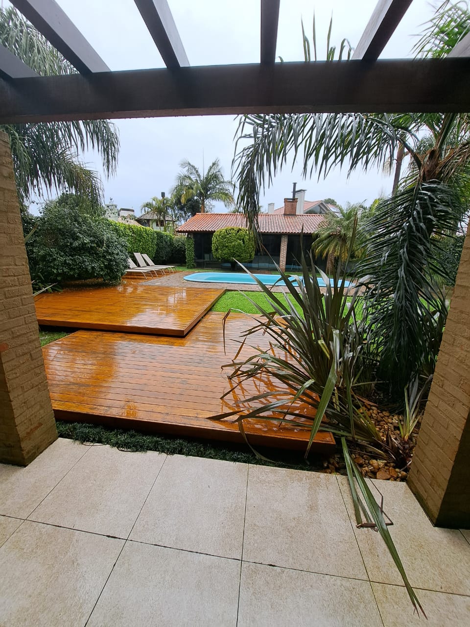 Imagem Casa com 3 Quartos à Venda, 300 m²em Laranjal - Pelotas