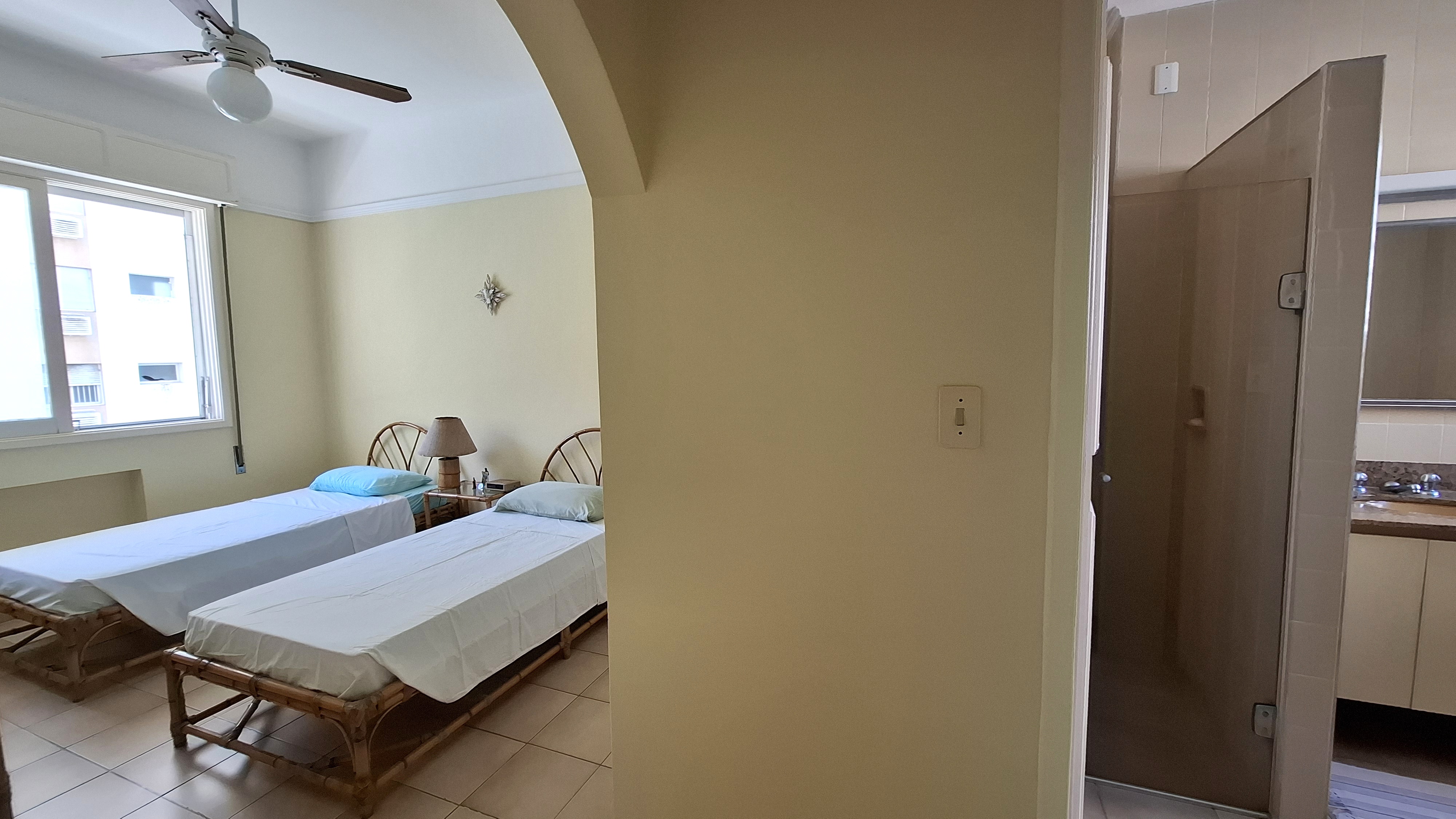 Imagem Apartamento com 3 Quartos à Venda, 162 m² em Pitangueiras - Guarujá