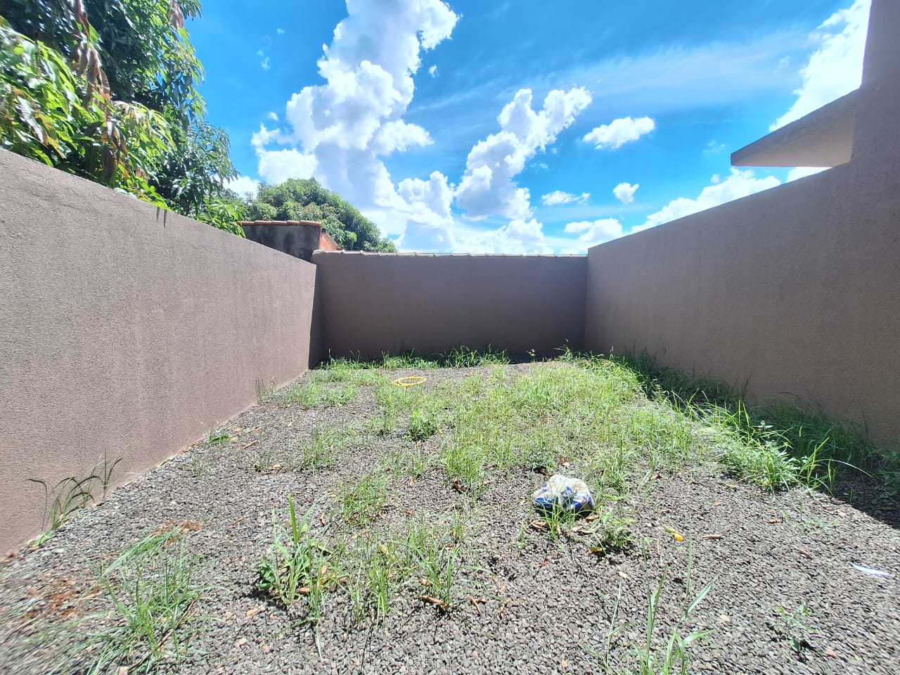 Imagem Casa com 2 Quartos à Venda, 76 m²em Nova Lima - Campo Grande