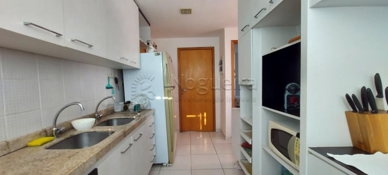 Imagem Apartamento com 3 Quartos à Venda, 113 m² em Espinheiro - Recife