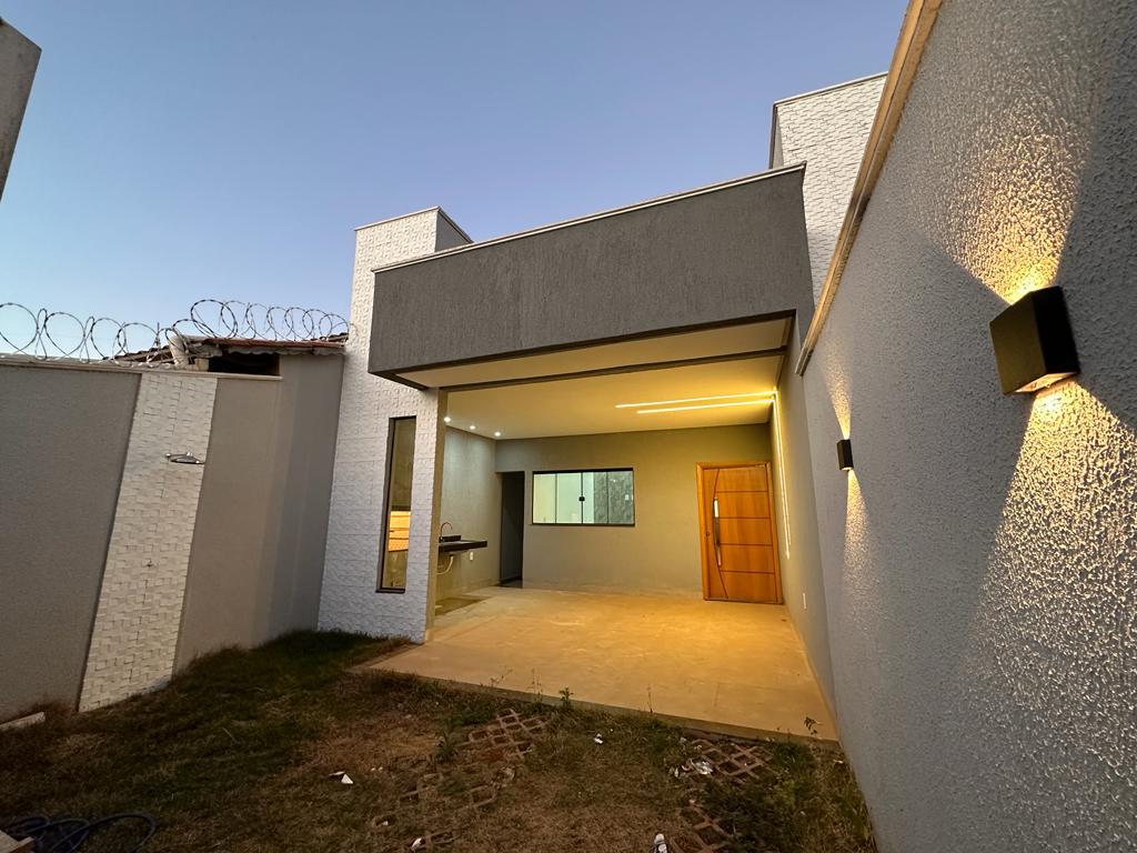 Imagem Casa com 3 Quartos à Venda, 114 m² em Setor Santos Dumont - Goiânia