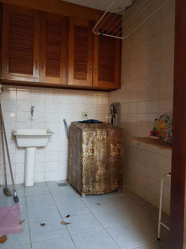 Imagem Casa com 3 Quartos à Venda, 406 m² em Várzea&nbsp; - Teresópolis