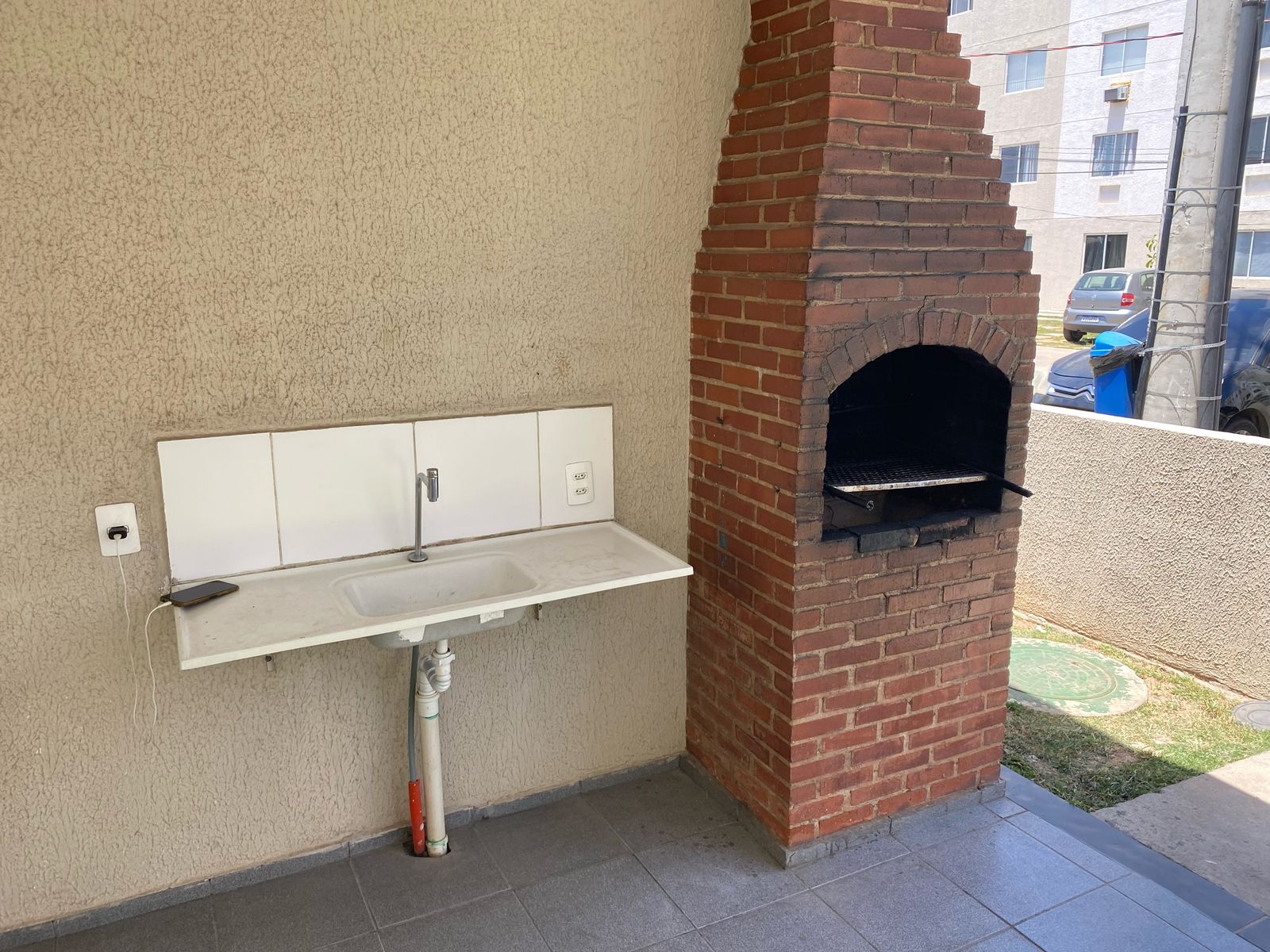 Imagem Apartamento com 2 Quartos à Venda, 45 m² em Santa Cruz - Rio de Janeiro