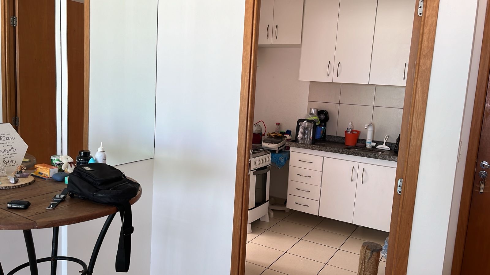 Imagem Apartamento com 3 Quartos para Alugar, 80 m²em Centro  - Lauro de Freitas 