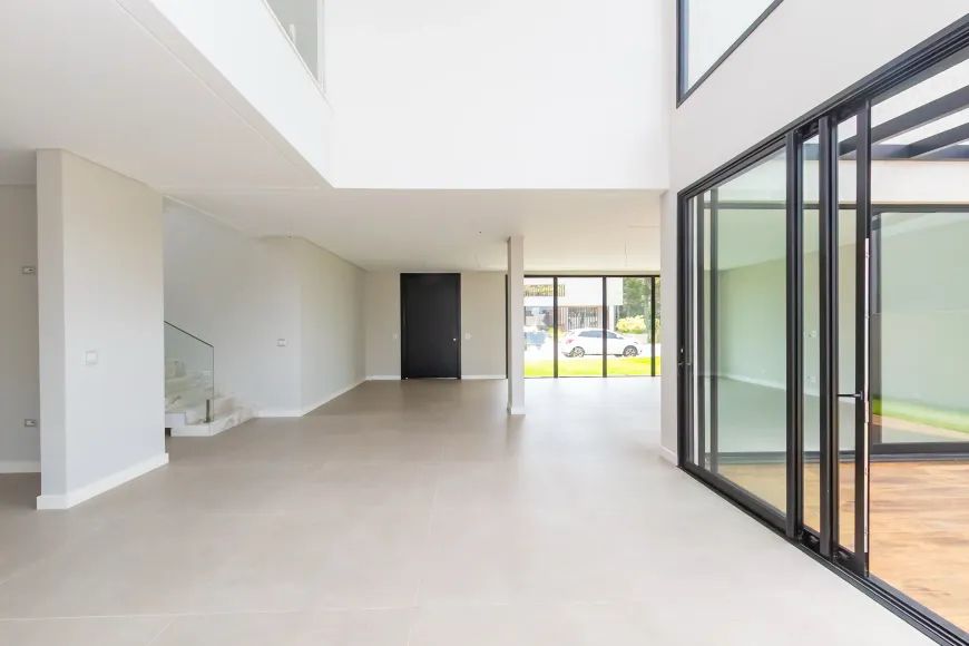 Imagem Casa de Condomínio com 4 Quartos à Venda, 500 m² em Orleans - Curitiba Imagem Casa de Condomínio com 4 Quartos à Venda, 500 m² em Orleans - Curitiba