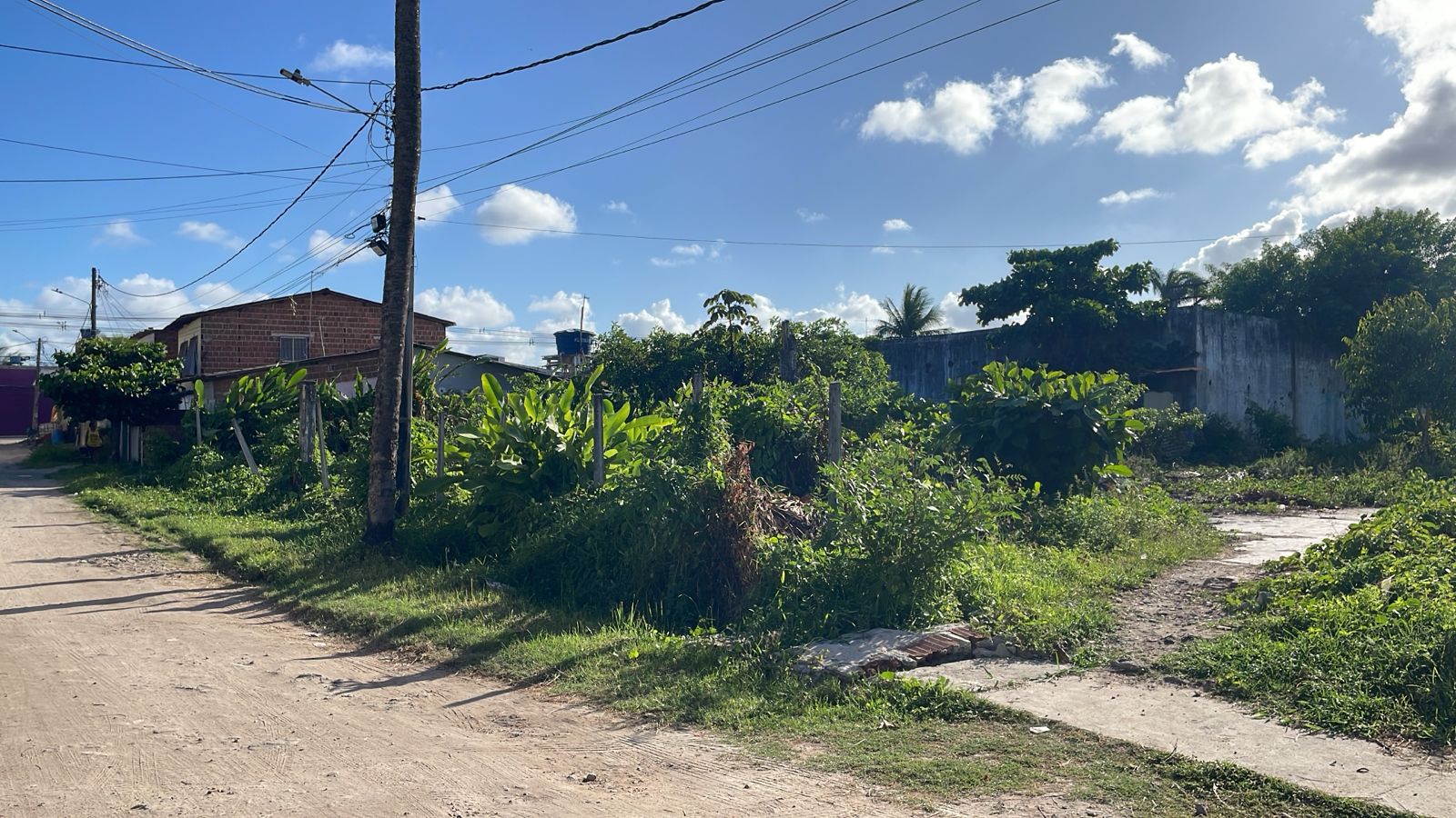 Imagem Terreno à Venda, 1.400 m² em Barra de Jangada - Jaboatão dos Guararapes Imagem Terreno à Venda, 1.400 m² em Barra de Jangada - Jaboatão dos Guararapes