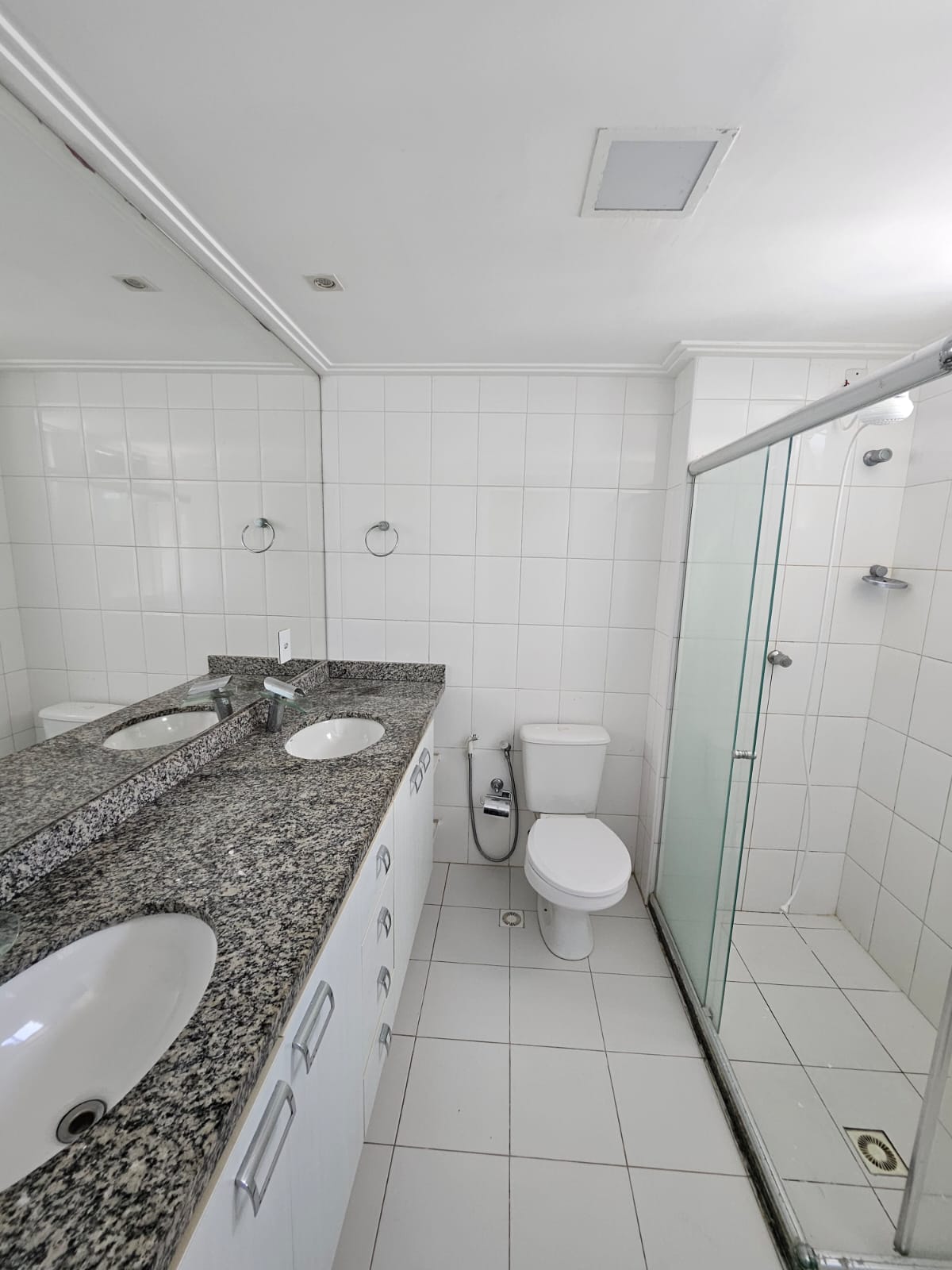 Imagem Apartamento com 2 Quartos à Venda, 77 m²em Imbuí - Salvador