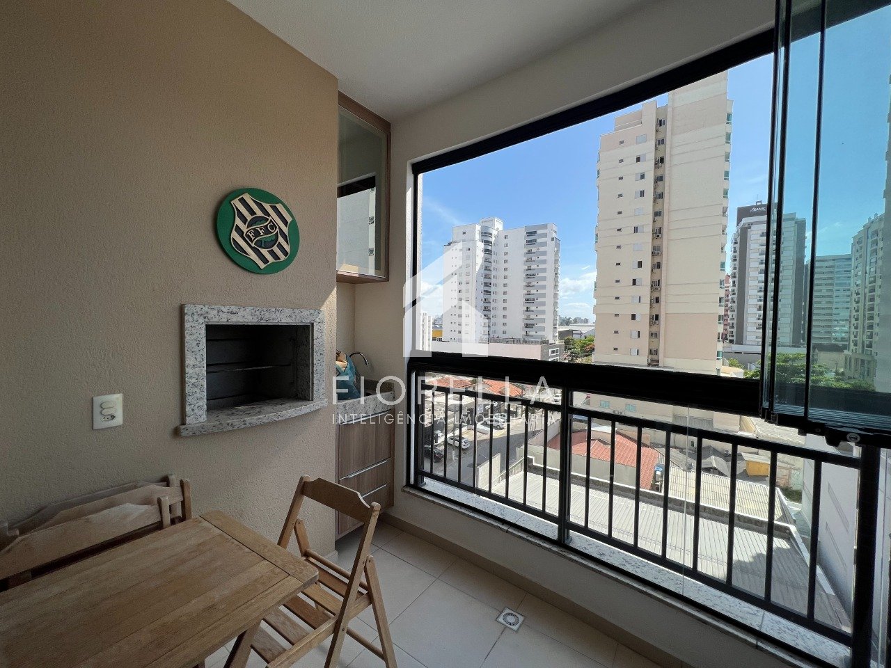 Imagem Apartamento com 2 Quartos à Venda, 74 m²em Kobrasol - São José