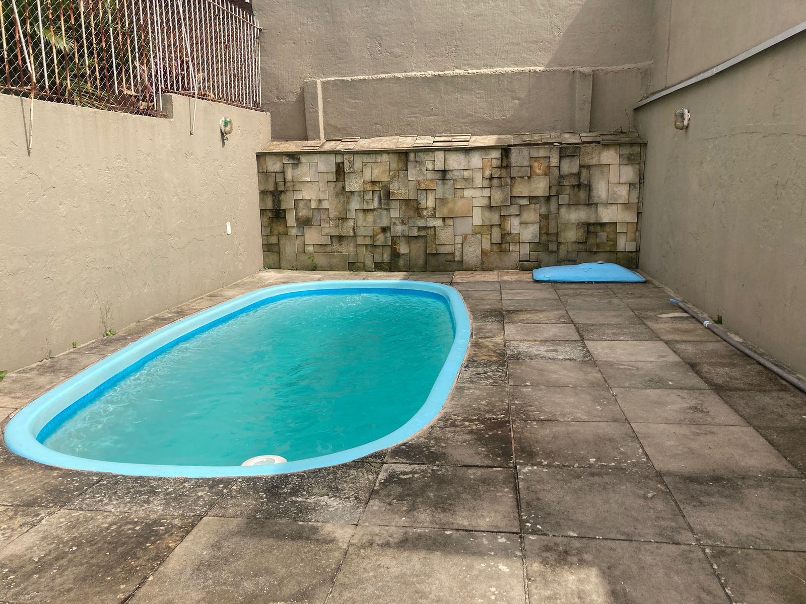Imagem Casa com 2 Quartos à Venda, 147 m² em Hípica - Porto Alegre Imagem Casa com 2 Quartos à Venda, 147 m² em Hípica - Porto Alegre