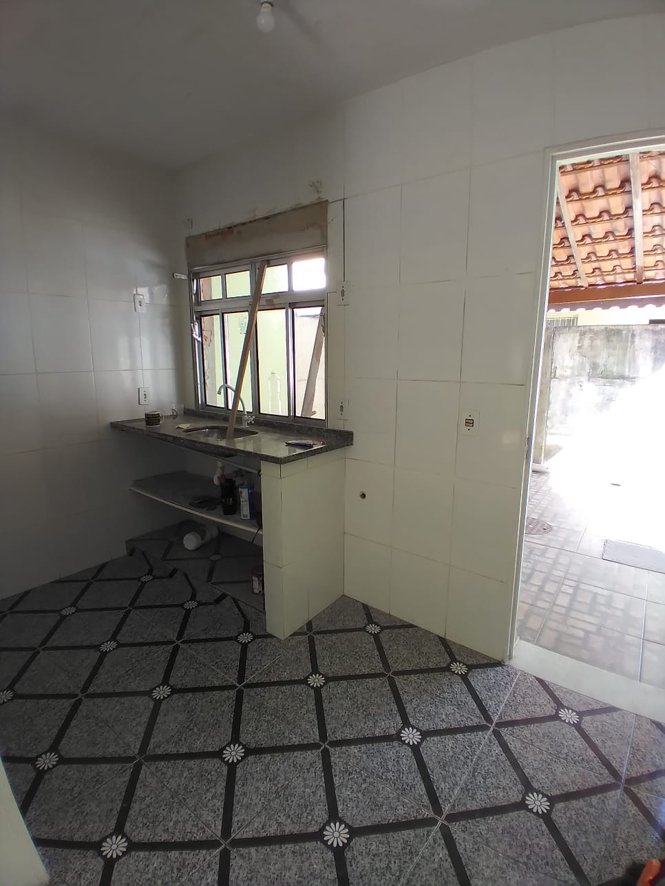 Imagem Casa com 2 Quartos para Alugar, 57 m²em Campo Alegre - Nova Iguaçu Imagem Casa com 2 Quartos para Alugar, 57 m²em Campo Alegre - Nova Iguaçu