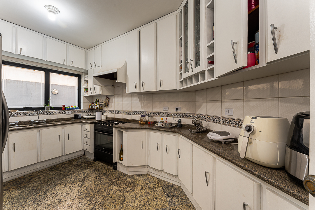 Imagem Casa de Condomínio com 4 Quartos à Venda ou Locação, 305 m² em Alphaville - Santana de Parnaíba