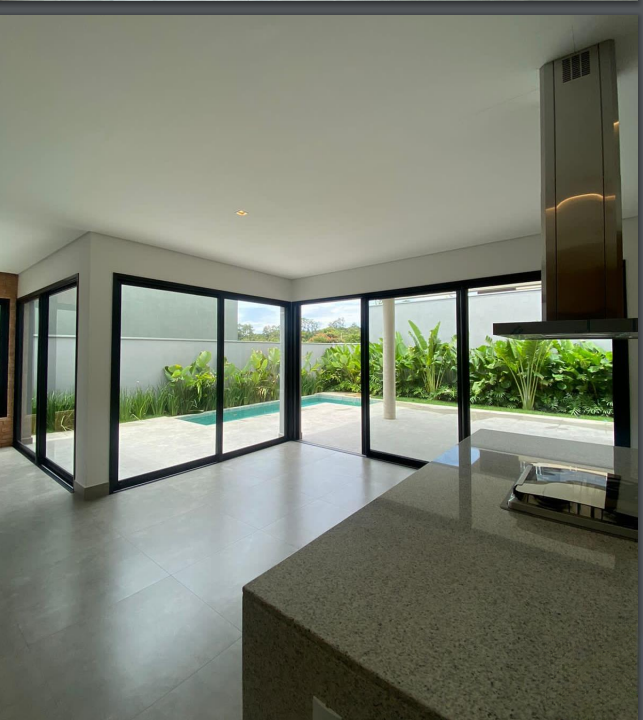 Imagem Casa com 3 Quartos à Venda ou Locação, 321 m²em Pinheirinho - Itu